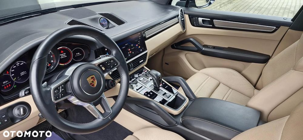 Porsche Cayenne E-Hybrid Platinum Edition - 10