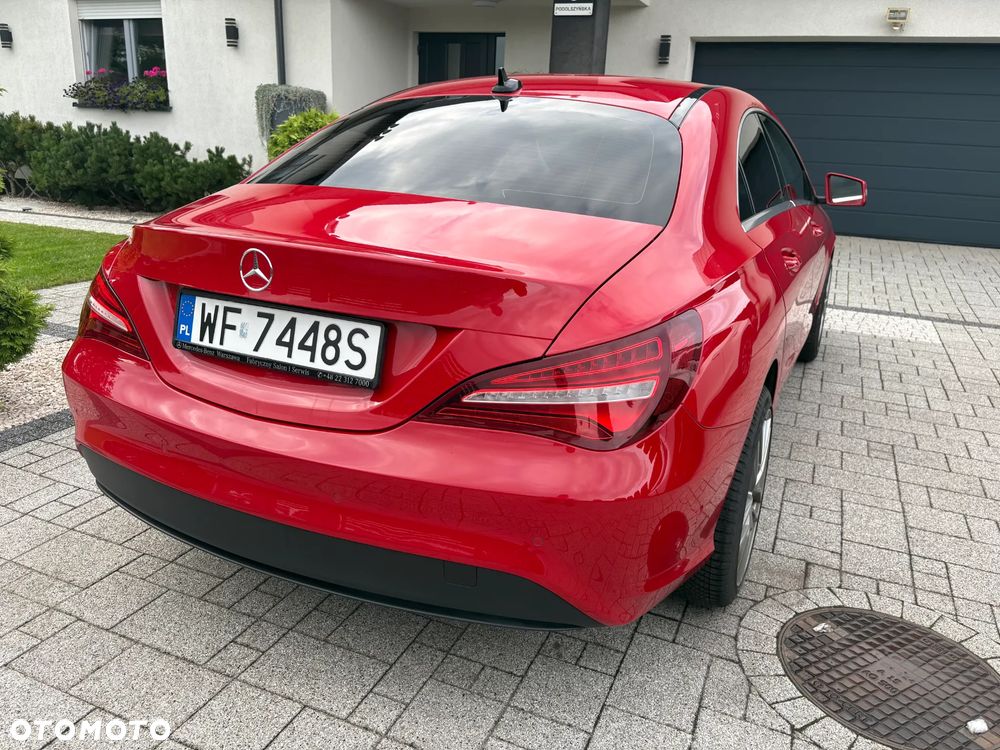 Mercedes-Benz CLA 180 7G-DCT - 3