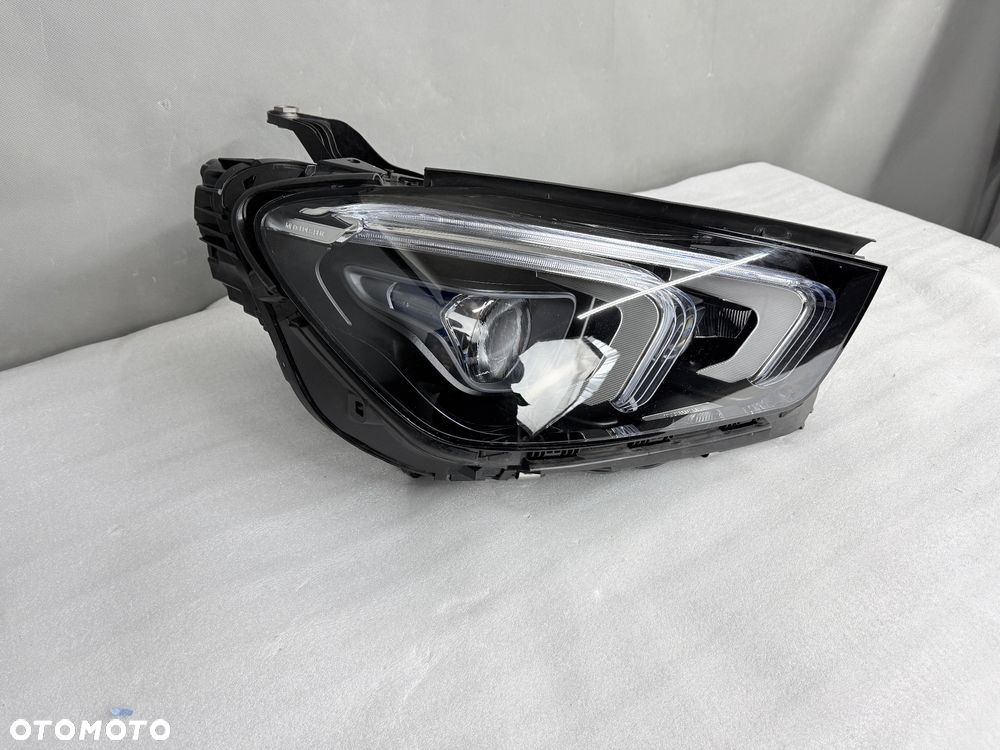 Lampa przednia  prawa Mercedes-Benz GLE W167 A167 A1679066604 - 2