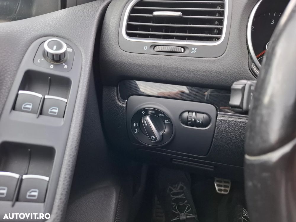 Volkswagen Golf 2.0 TDI BlueMotion Technology - 14