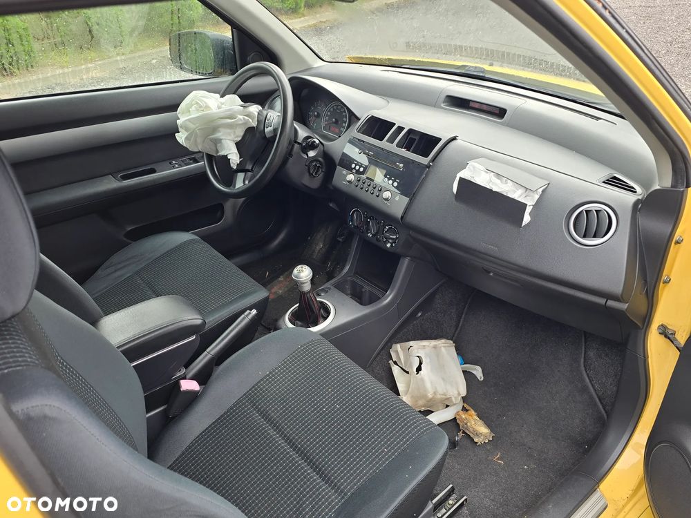 Suzuki Swift - 5