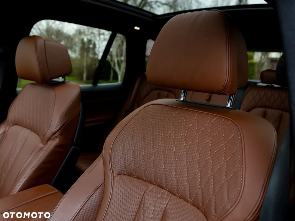 BMW X5 xDrive30d mHEV - 23