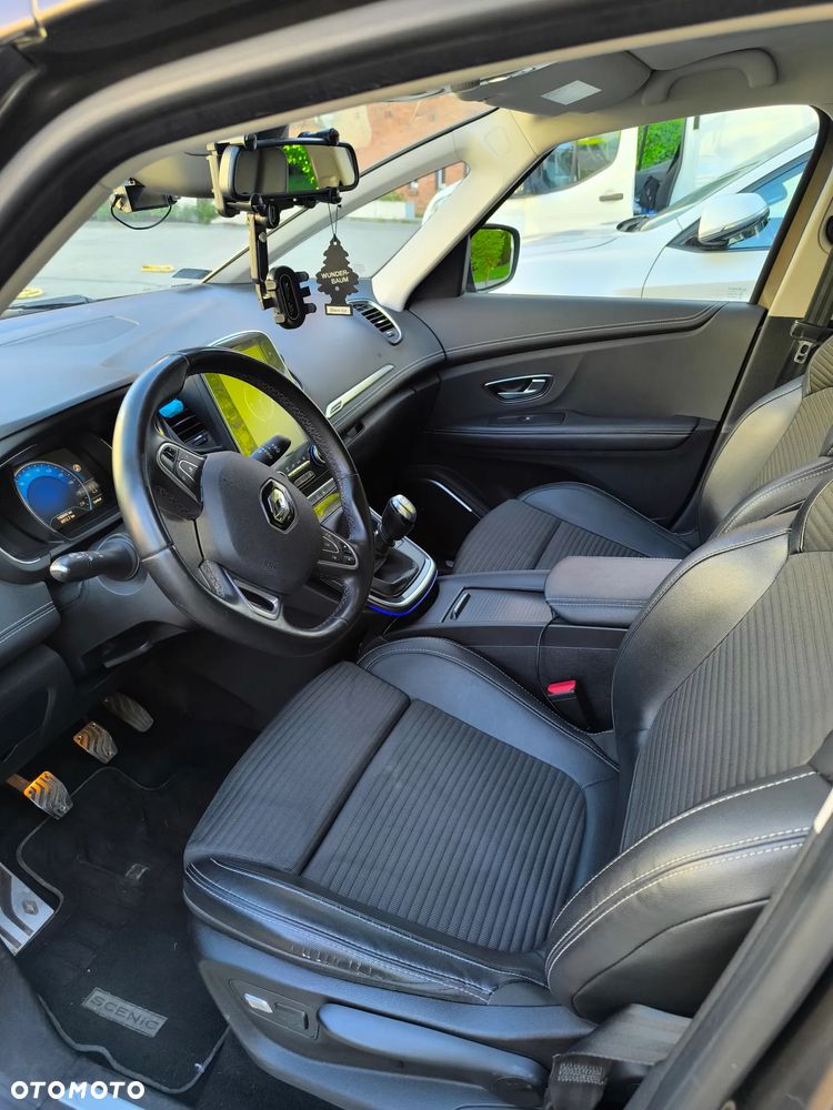 Renault Scenic Energy dCi 130 Start & Stop Euro 6 Bose Edition - 11