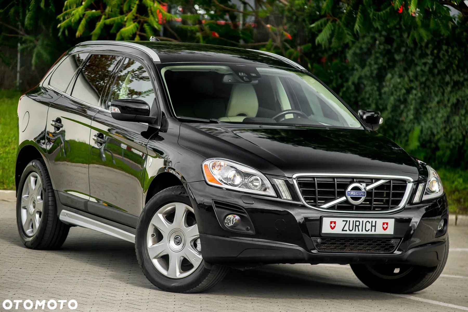 Volvo XC 60 D5 AWD Summum - 1