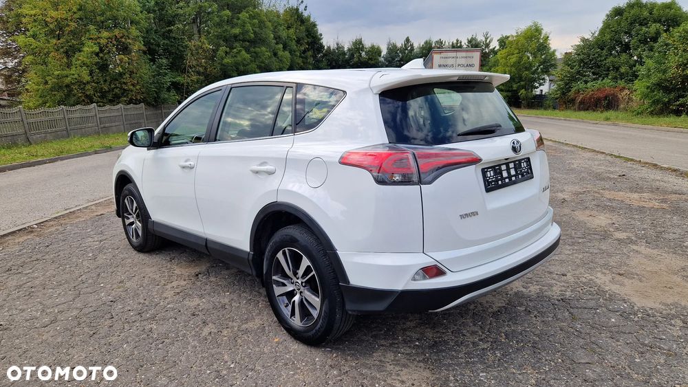 Toyota RAV4 2.0 D-4D Premium 4x2 - 6