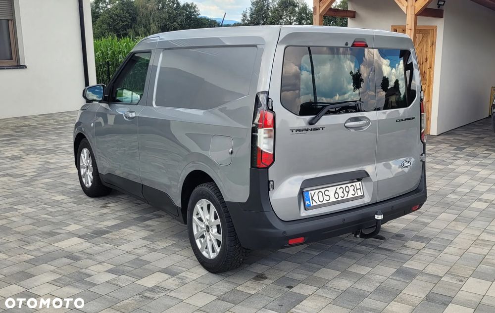 Ford Transit Courier - 3