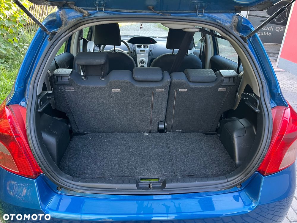 Toyota Yaris 1.4 D-4D Terra A/C - 13