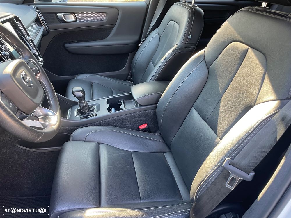 Volvo XC 40 1.5 T3 Momentum - 15