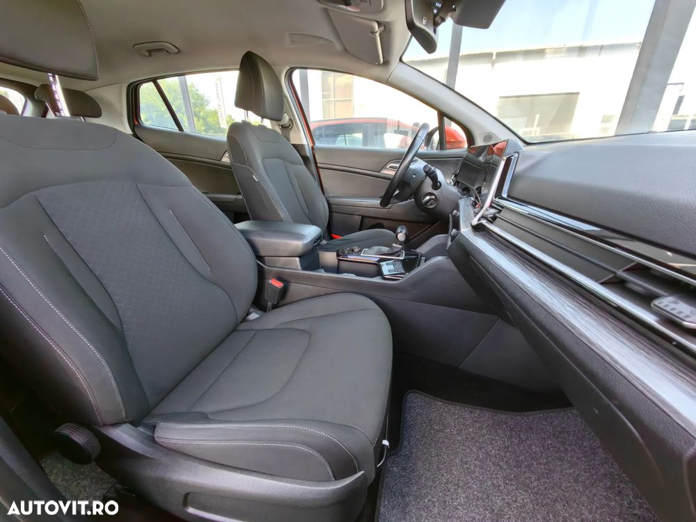 Kia Sportage 1.6 DSL MHEV 7DCT HP 4x2 Business Line - 20