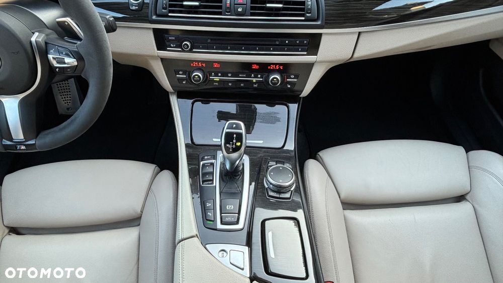 BMW Seria 5 525d xDrive - 5