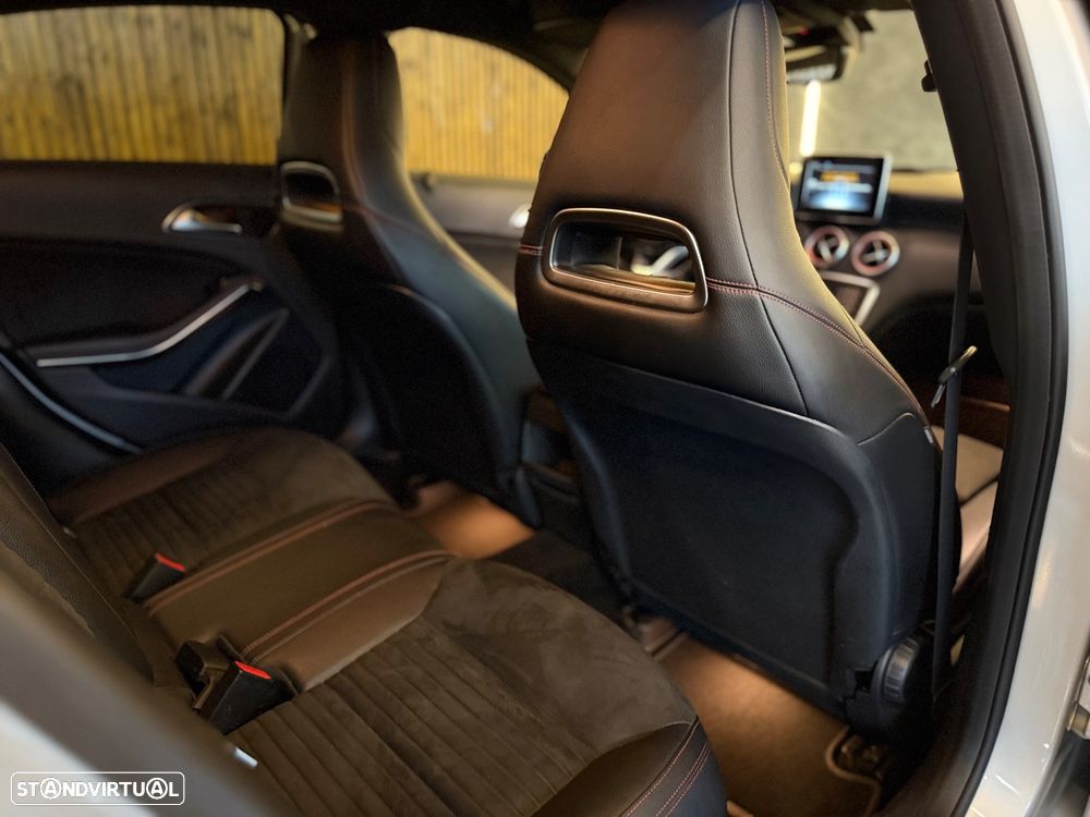 Mercedes-Benz A 180 CDI BE Edition AMG Line - 30