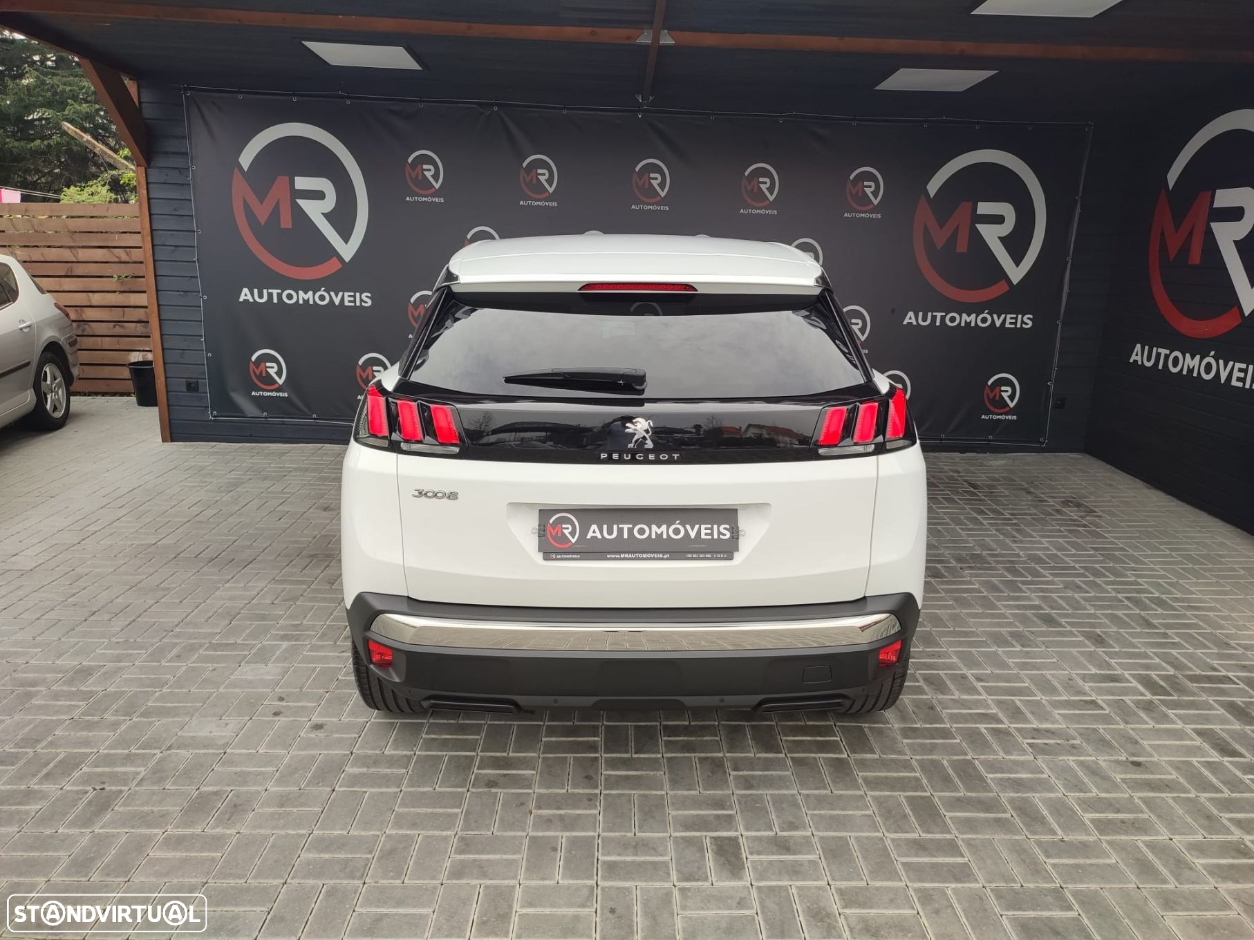 Peugeot 3008 1.5 BlueHDi Crossway EAT8 - 8