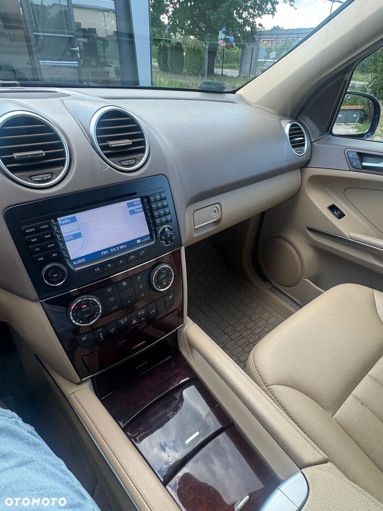 Mercedes-Benz ML 350 4-Matic - 16