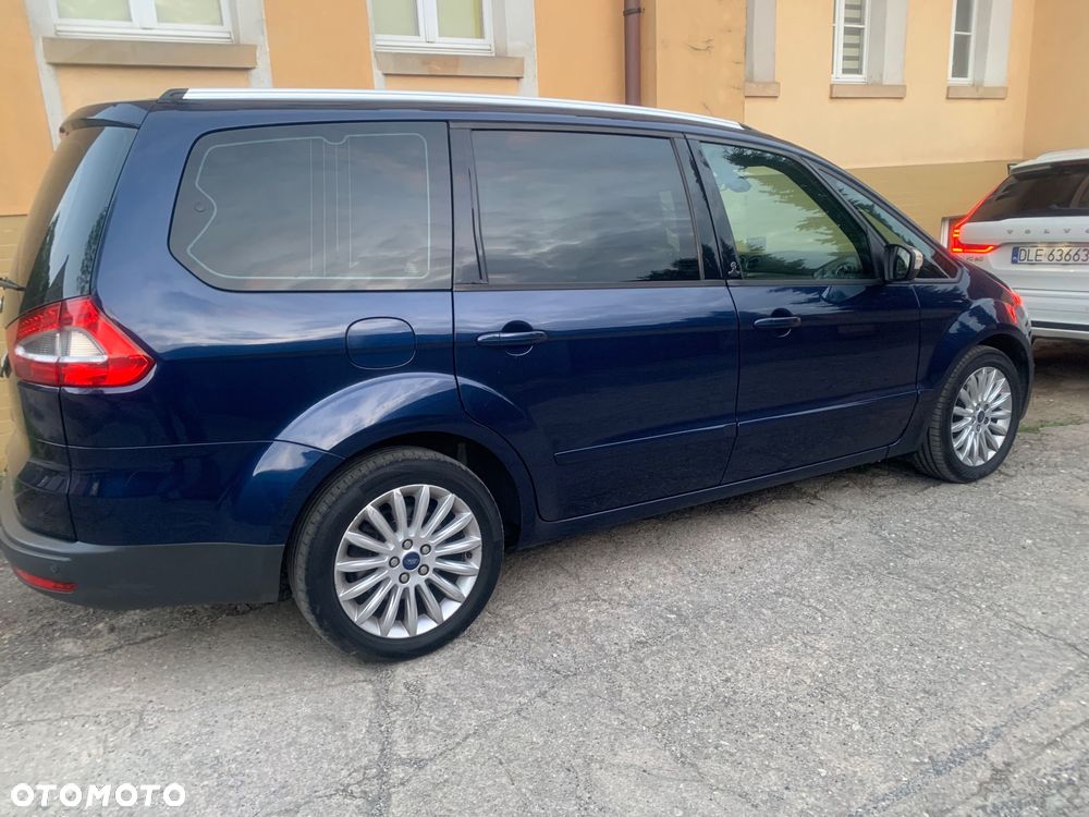 Ford Galaxy - 32