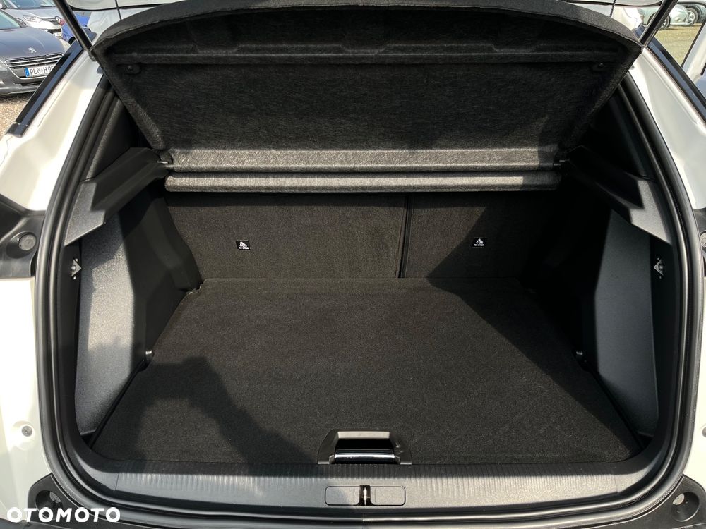 Peugeot 2008 PureTech 130 EAT8 Allure Pack - 30