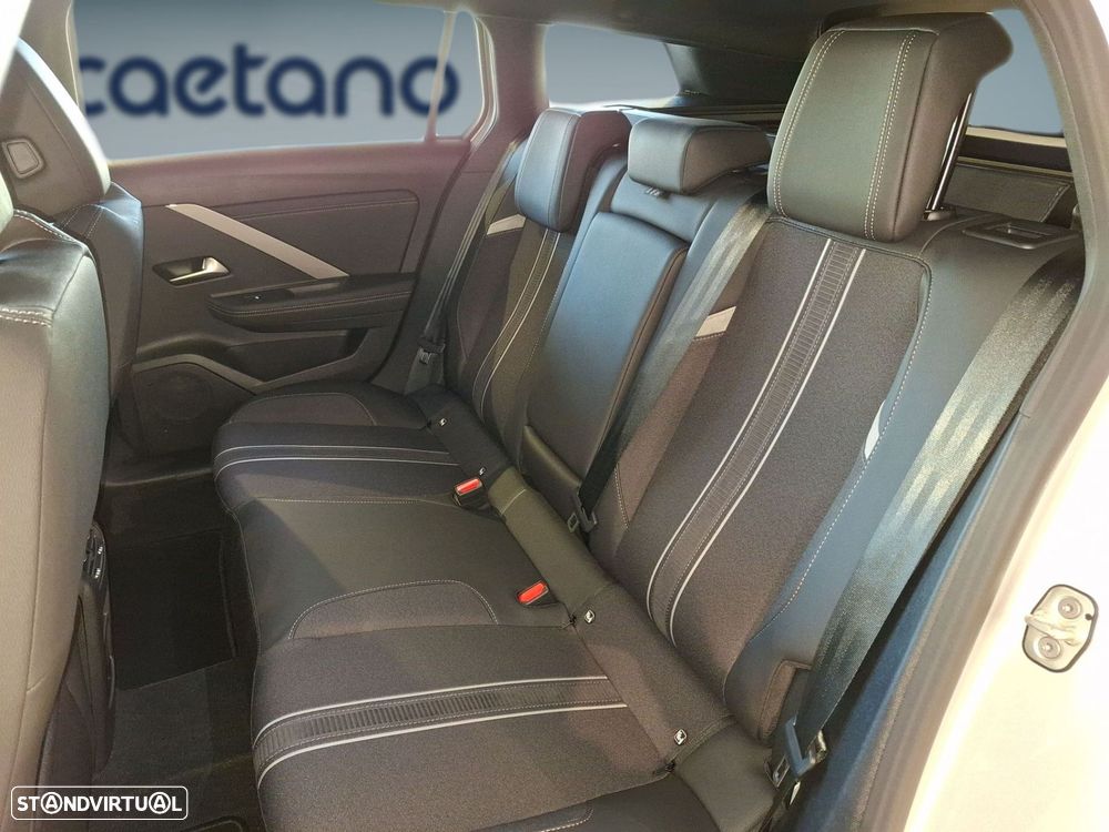 Opel Astra Sports Tourer 1.2 T GS - 6