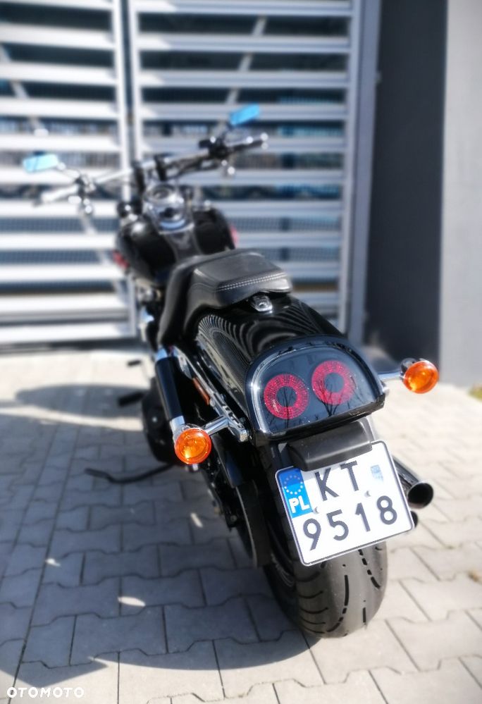 Harley-Davidson Dyna Fat Bob - 4