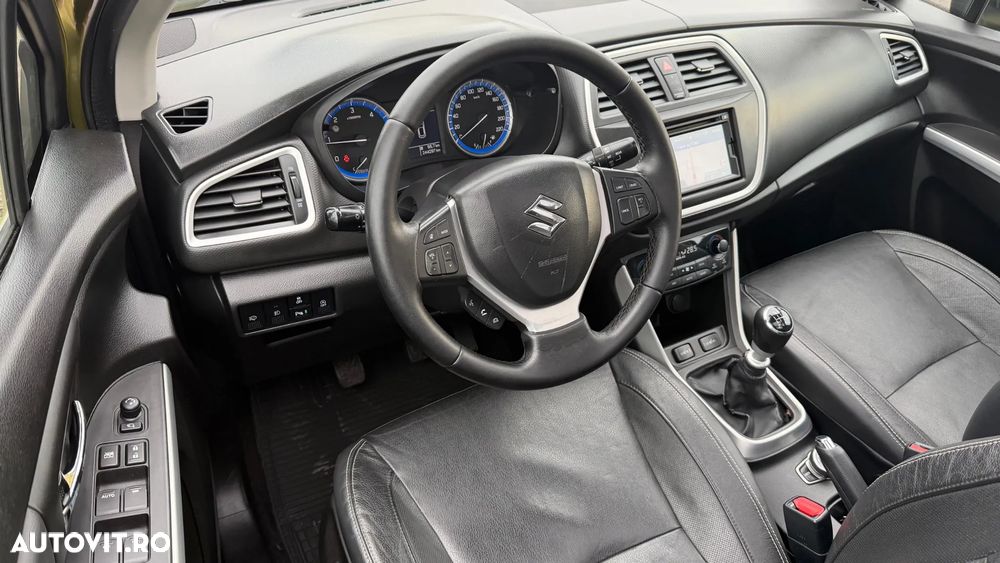 Suzuki S-Cross - 14