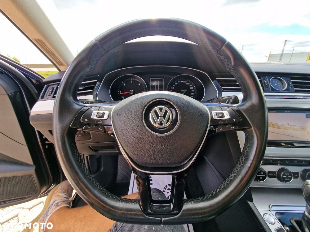 Volkswagen Passat Variant - 13
