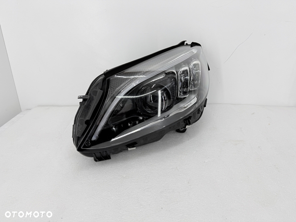 Reflektor Lampa lewa C klasa A205 W205 Multibeam FL lift