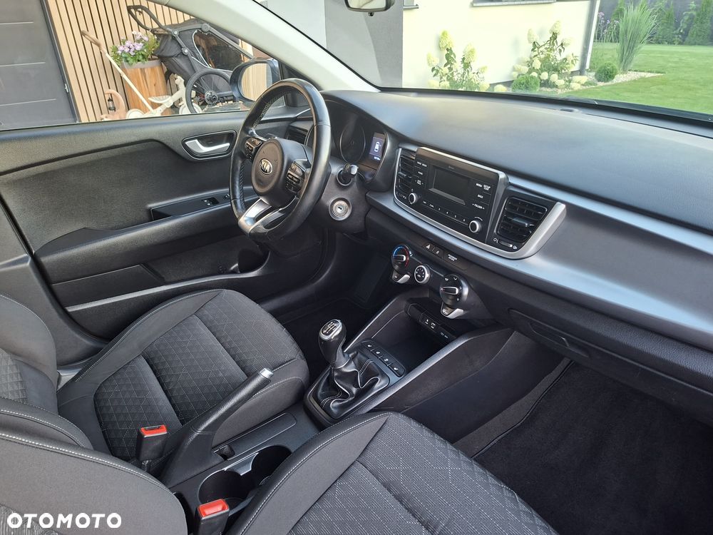 Kia Rio - 9