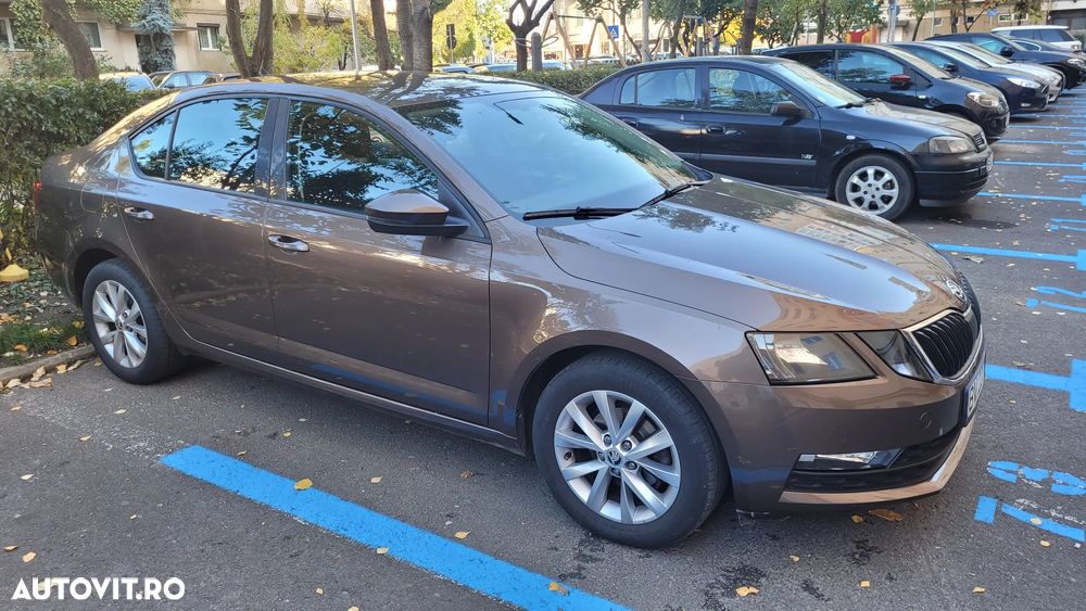 Skoda Octavia 1.6 TDI Ambition - 5