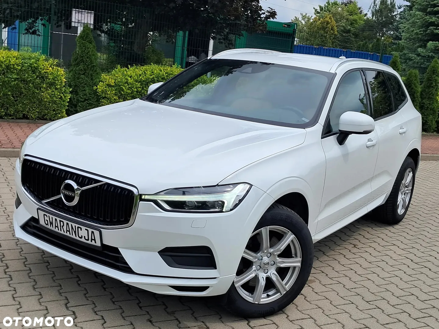 Volvo XC 60 D4 Geartronic Momentum Pro - 4