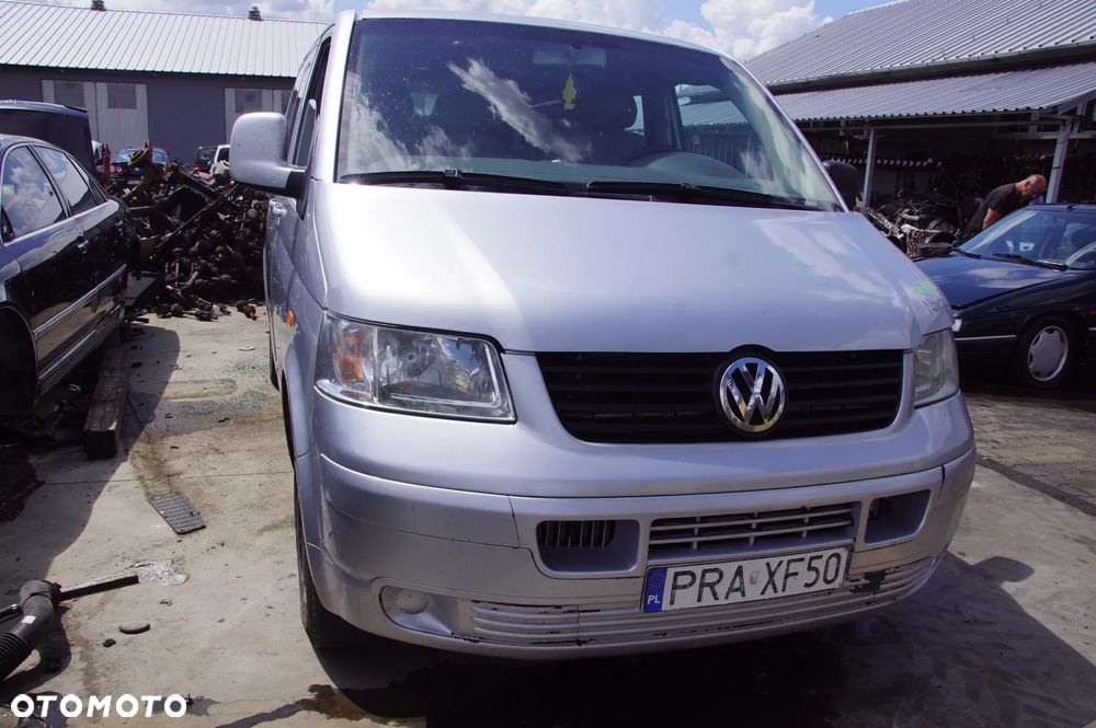 Auto na części 692324777 transporter T5 caravelle 1.9 TDI AXB skrzynia FJL lakier la7w ćwiartka drzwi zderzak maska lampa silnik skrzynia wtryskiwacz felga amortyzator fotele skup aut złomowanie kasacja szrot złomowisko skup aut - 14
