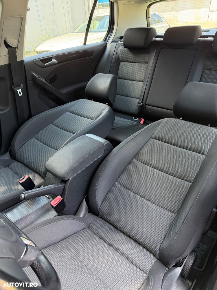VOLKSWAGEN Golf 2010 — imagine 8