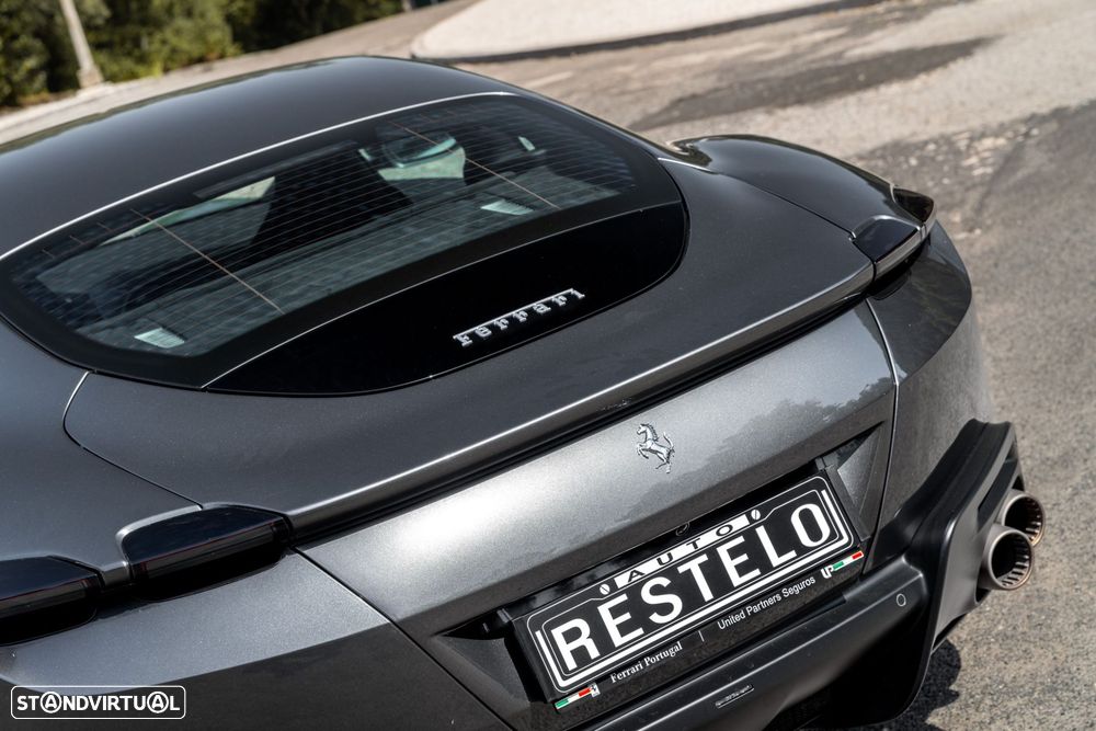 Ferrari Roma 3.9 Twin-Turbo V8 - 9