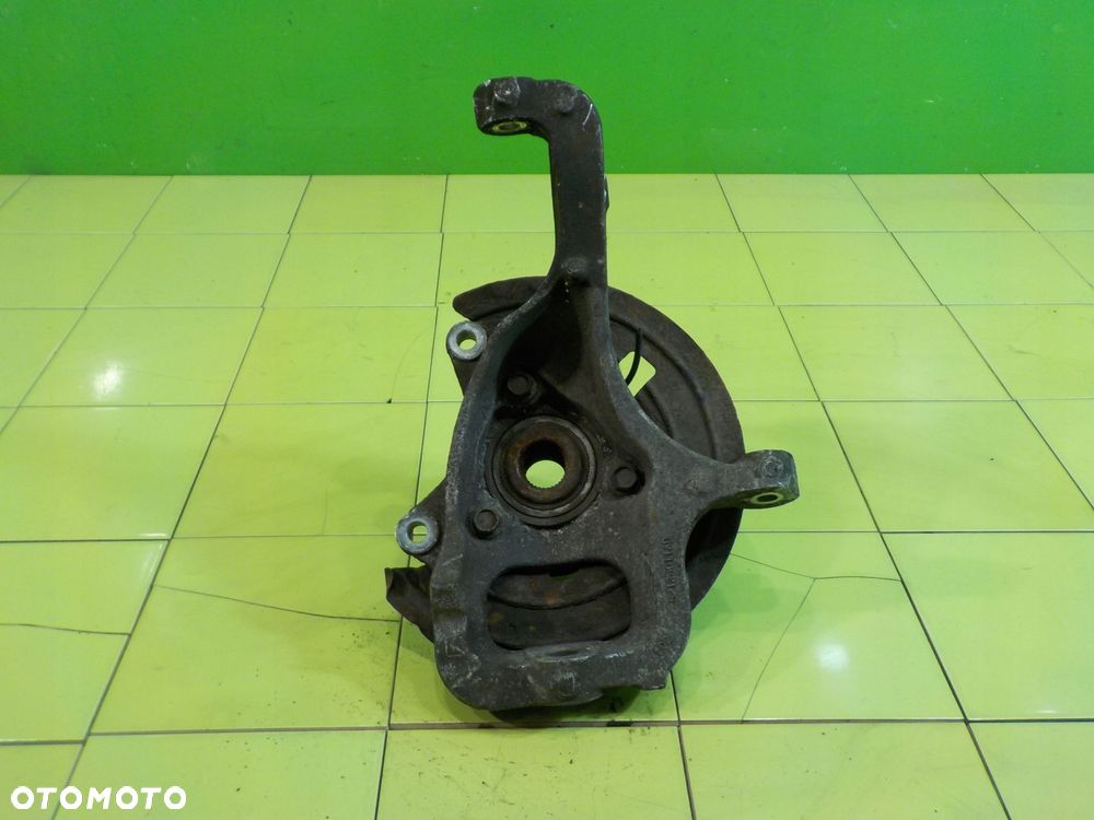 DODGE NITRO 2.8 CRD AUT 08r 5D zwrotnica lewa przod - 2