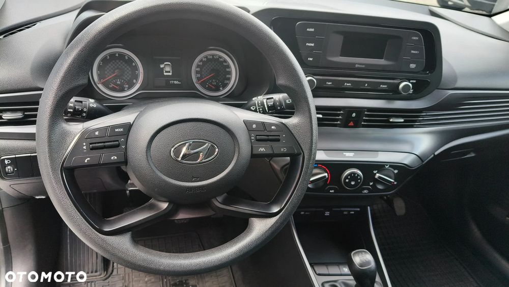 Hyundai i20 1.2 Pure - 12