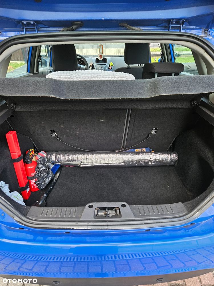 Ford Fiesta - 12