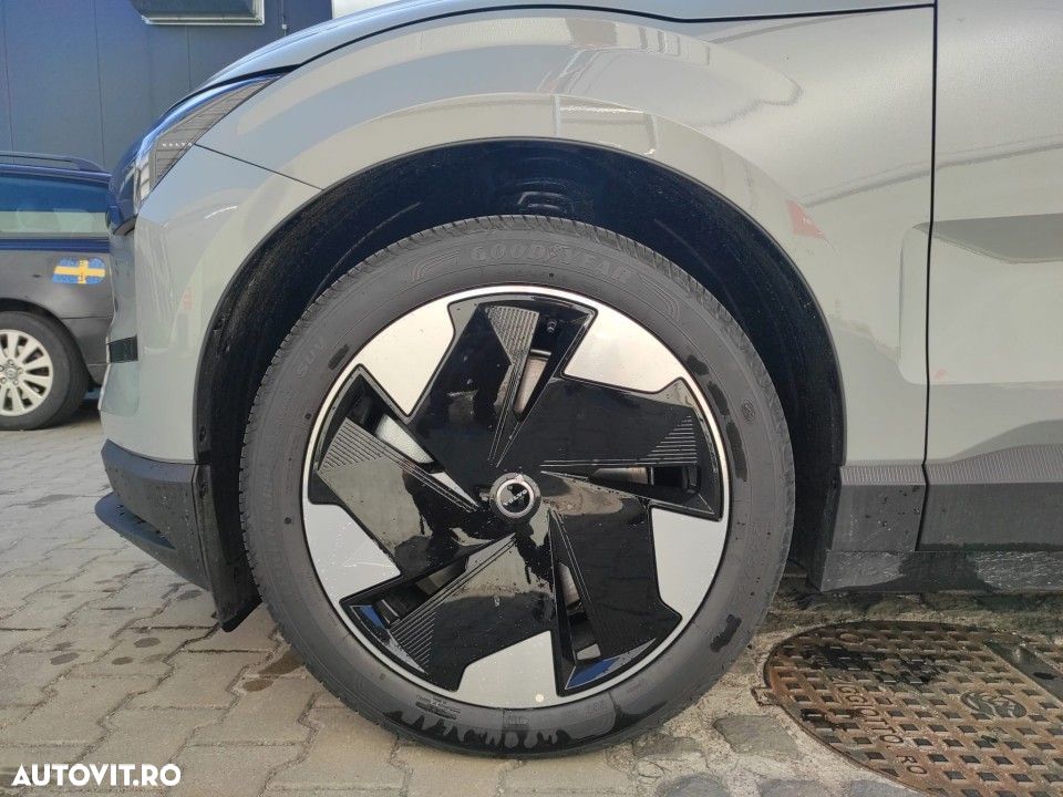 Volvo EX30 Twin Motor Performance Plus - 20