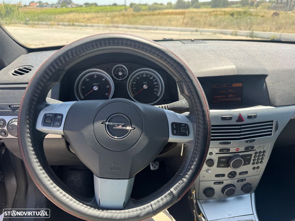 Opel Astra GTC 1.9 CDTI - 15