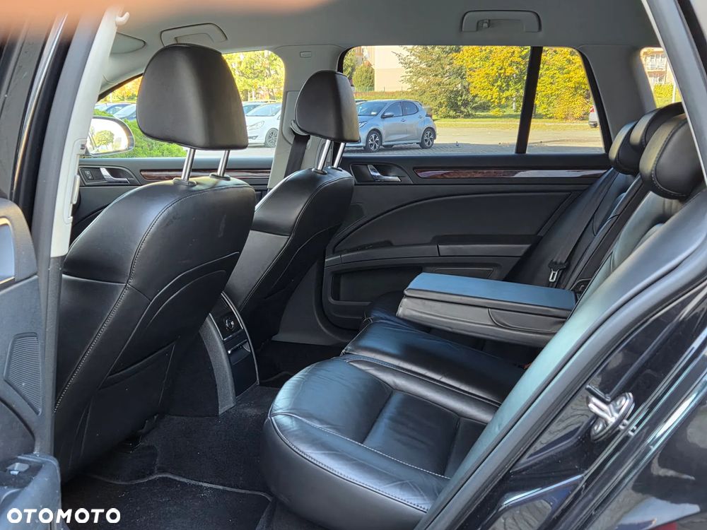 Skoda Superb Combi 2.0 TDI DSG Exclusive - 7