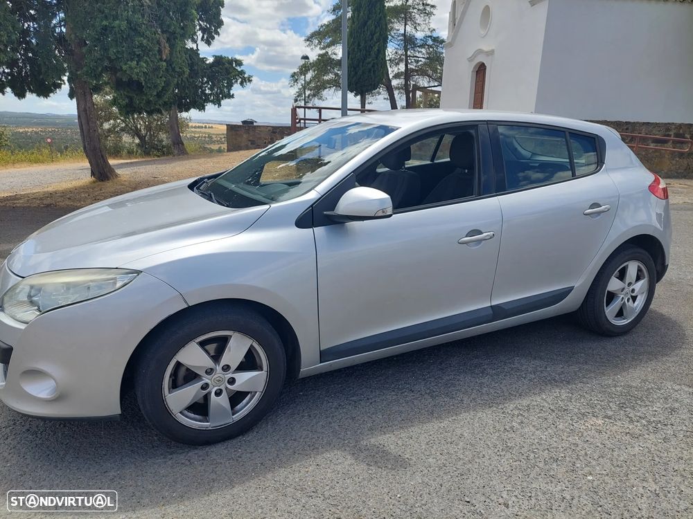 Renault Mégane 1.5 dCi Confort - 5
