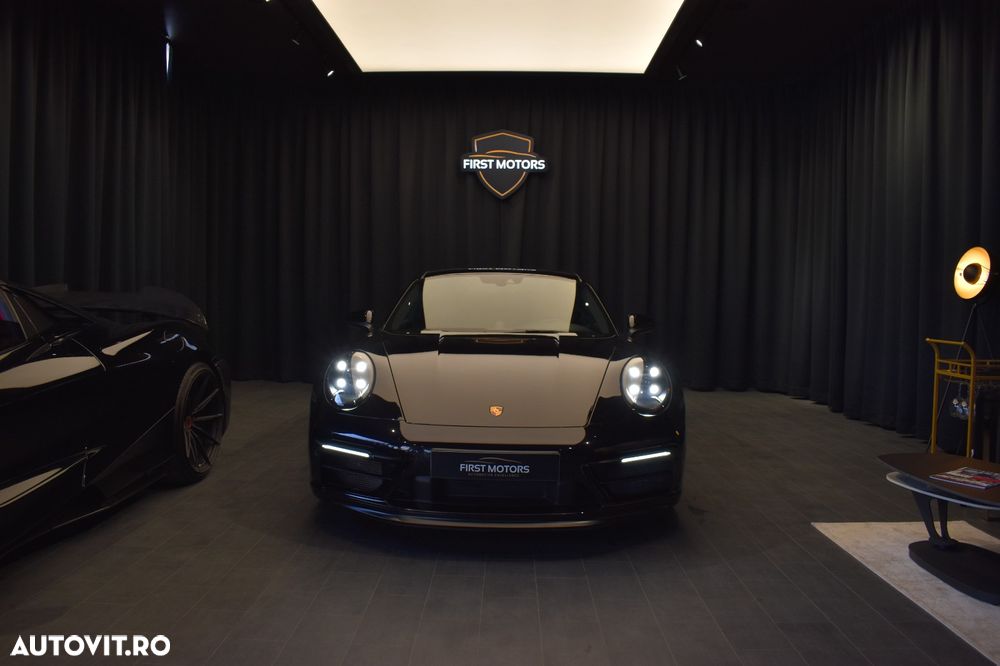 Porsche 911 Carrera 4 GTS PDK