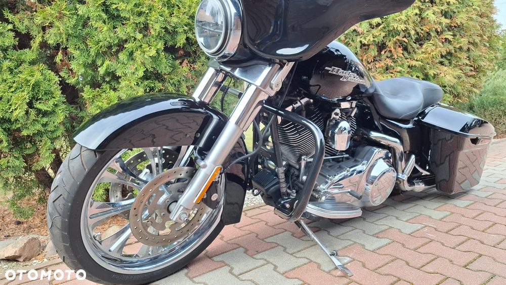 Harley-Davidson Touring Street Glide - 5