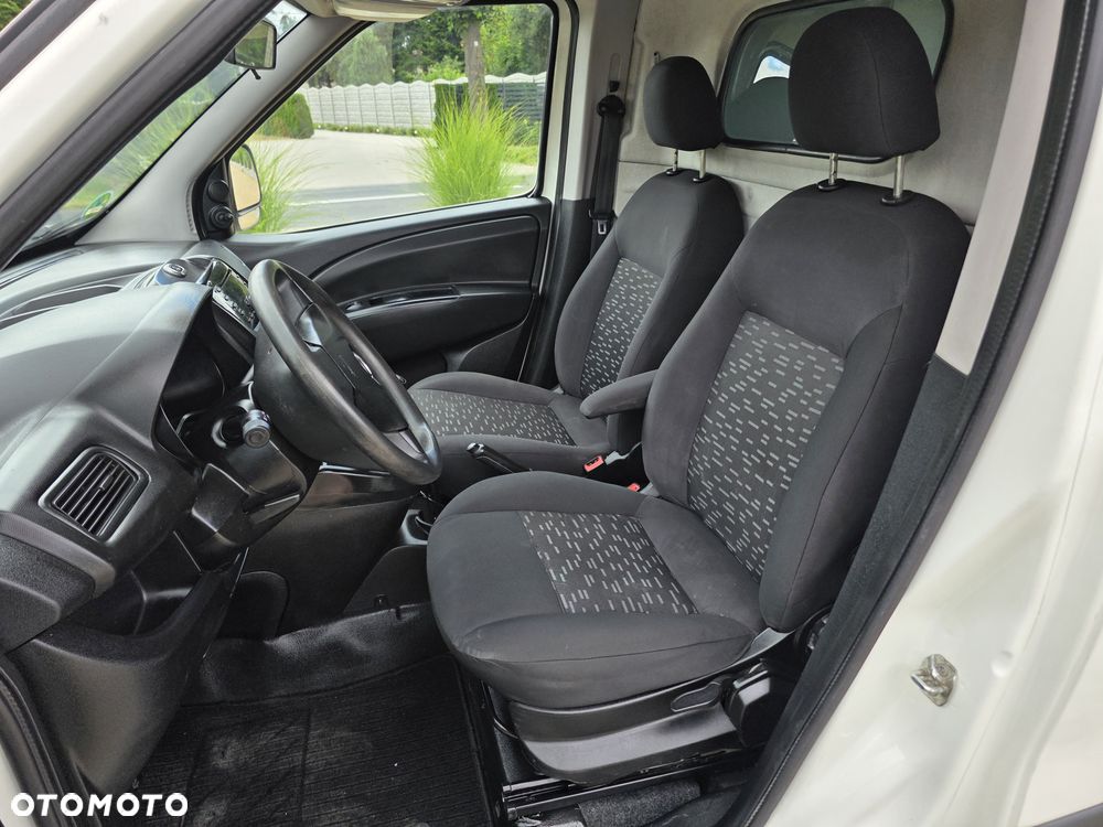 Opel Combo - 16