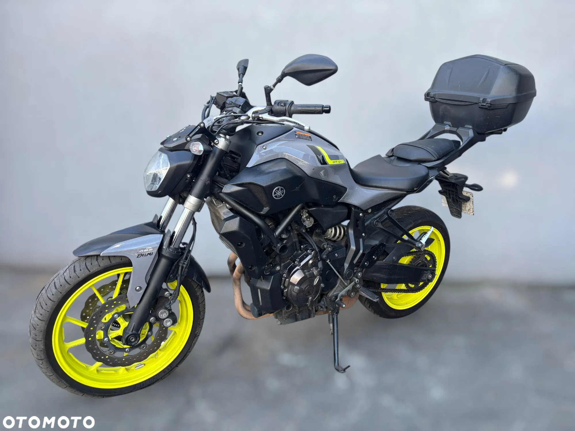 Yamaha MT - 6