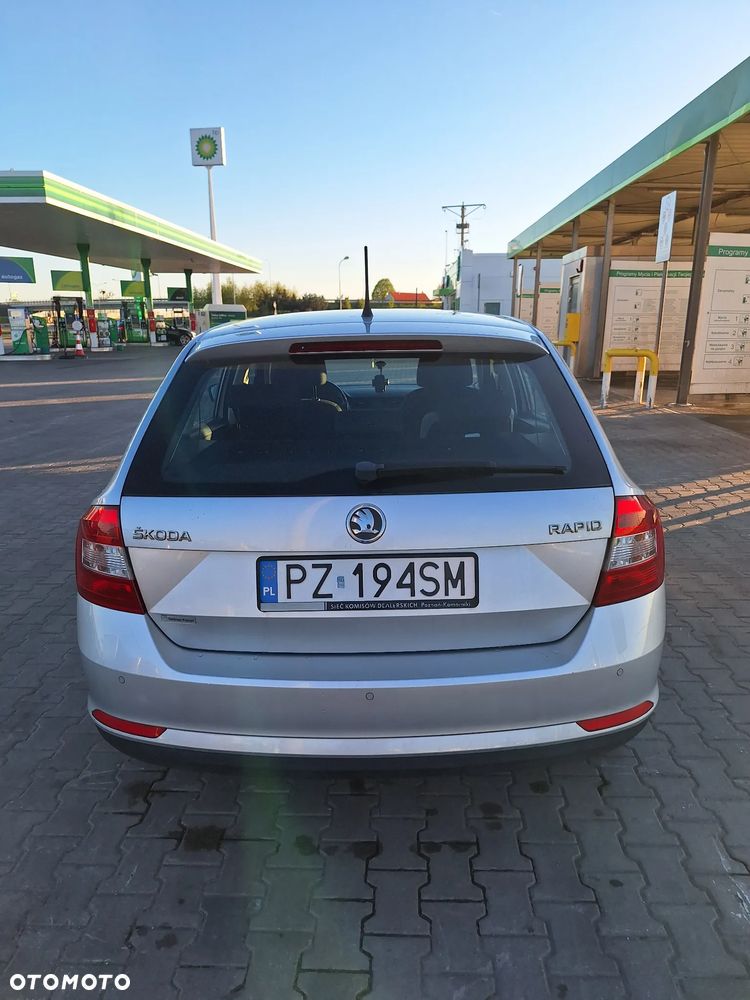 Skoda RAPID 1.2 TSI Ambition - 4