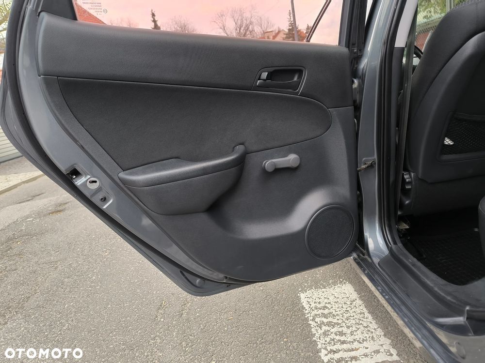 Hyundai i30 1.4 Blue Classic - 25