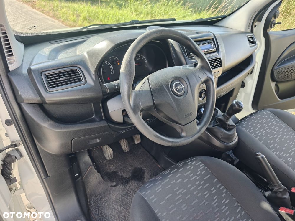Opel COMBO - 13