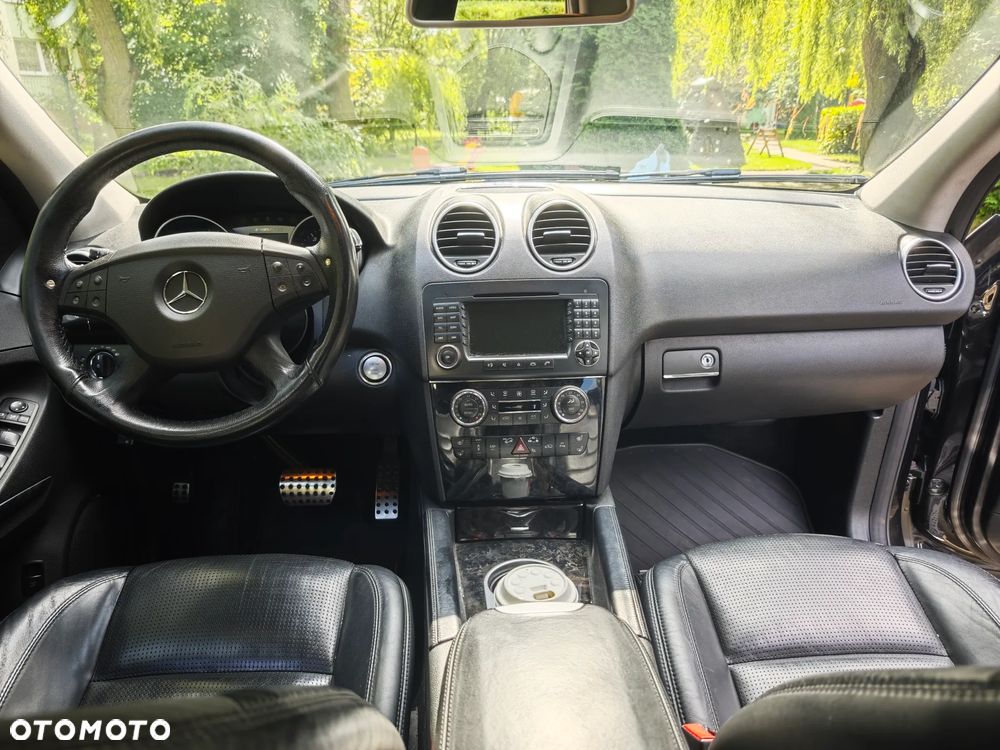 Mercedes-Benz ML 63 AMG 4Matic 7G-TRONIC - 16