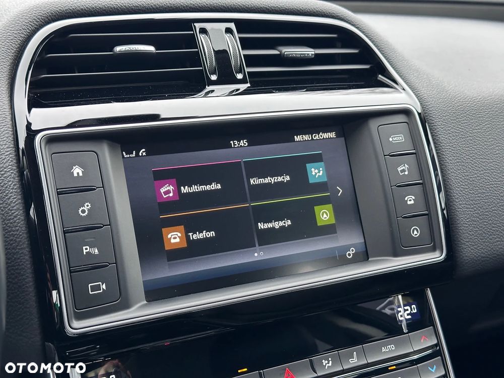 Jaguar XE 20d Prestige - 23