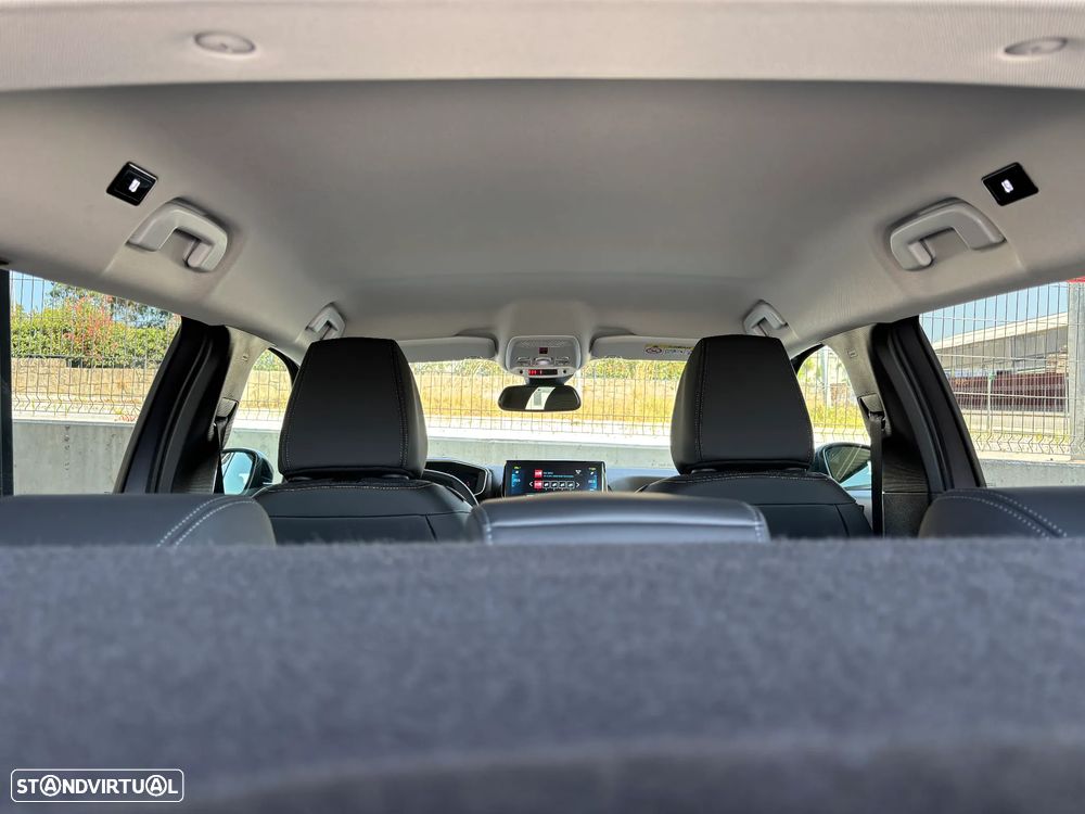Peugeot e-2008 Allure Pack - 29