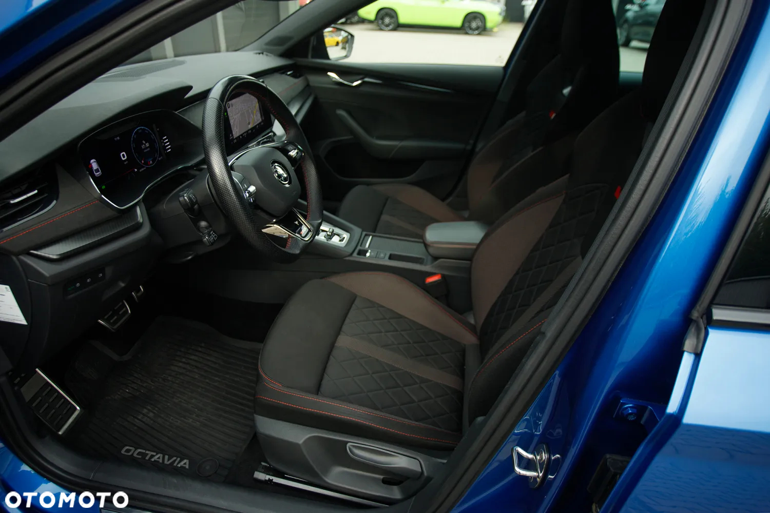 Skoda Octavia 2.0 TDI RS DSG - 30