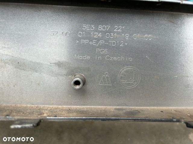 SKODA OCTAVIA IV 19-21 ZDERZAK PRZÓD PRZEDNI 5E3807221 - 9