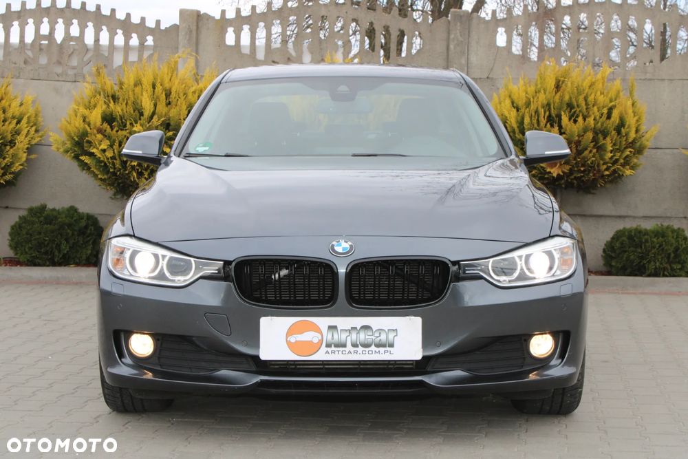 BMW Seria 3 320d DPF Edition Fleet Sport - 9